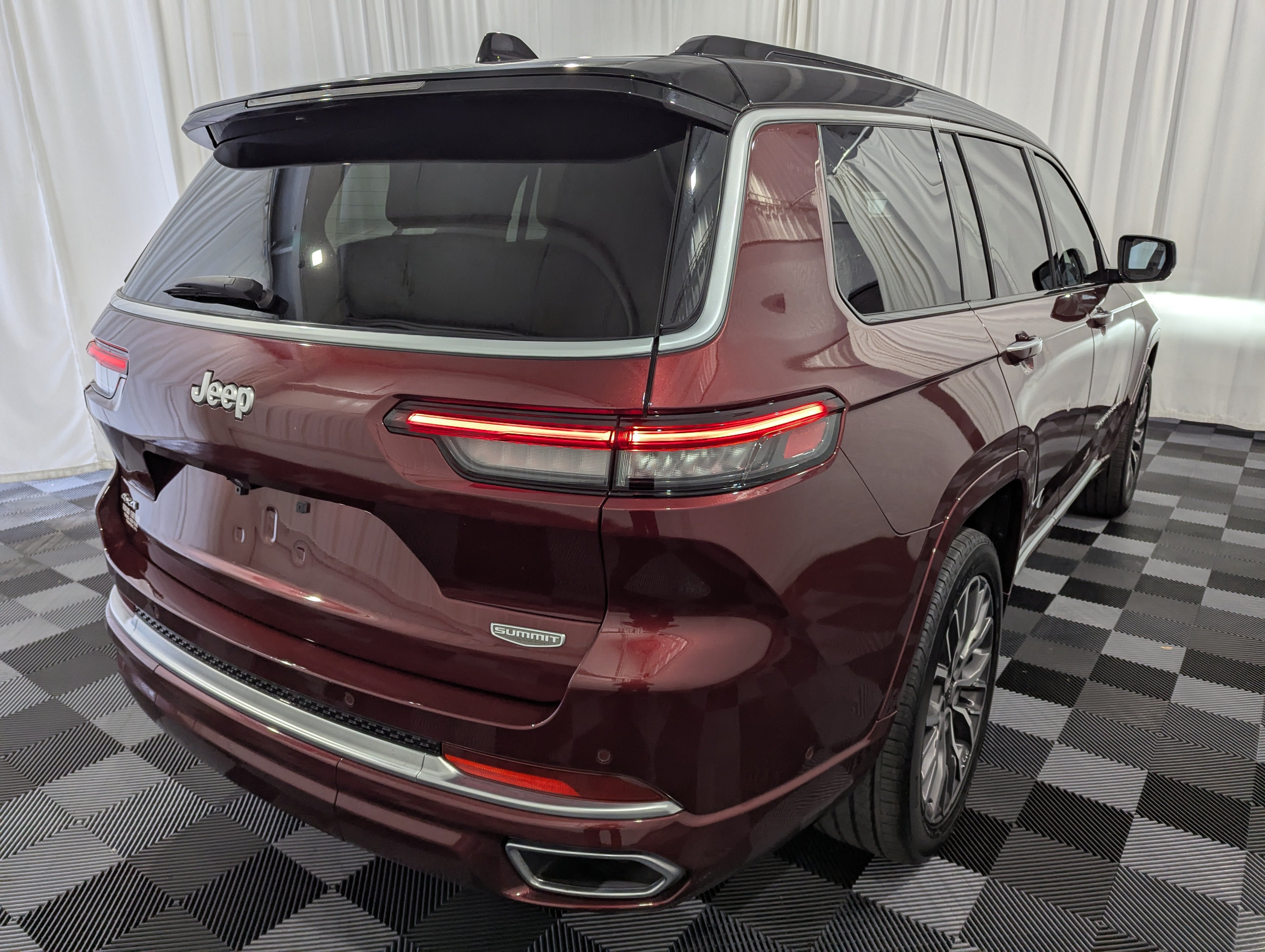 2025 Jeep Grand Cherokee L Summit Reserve 4x4