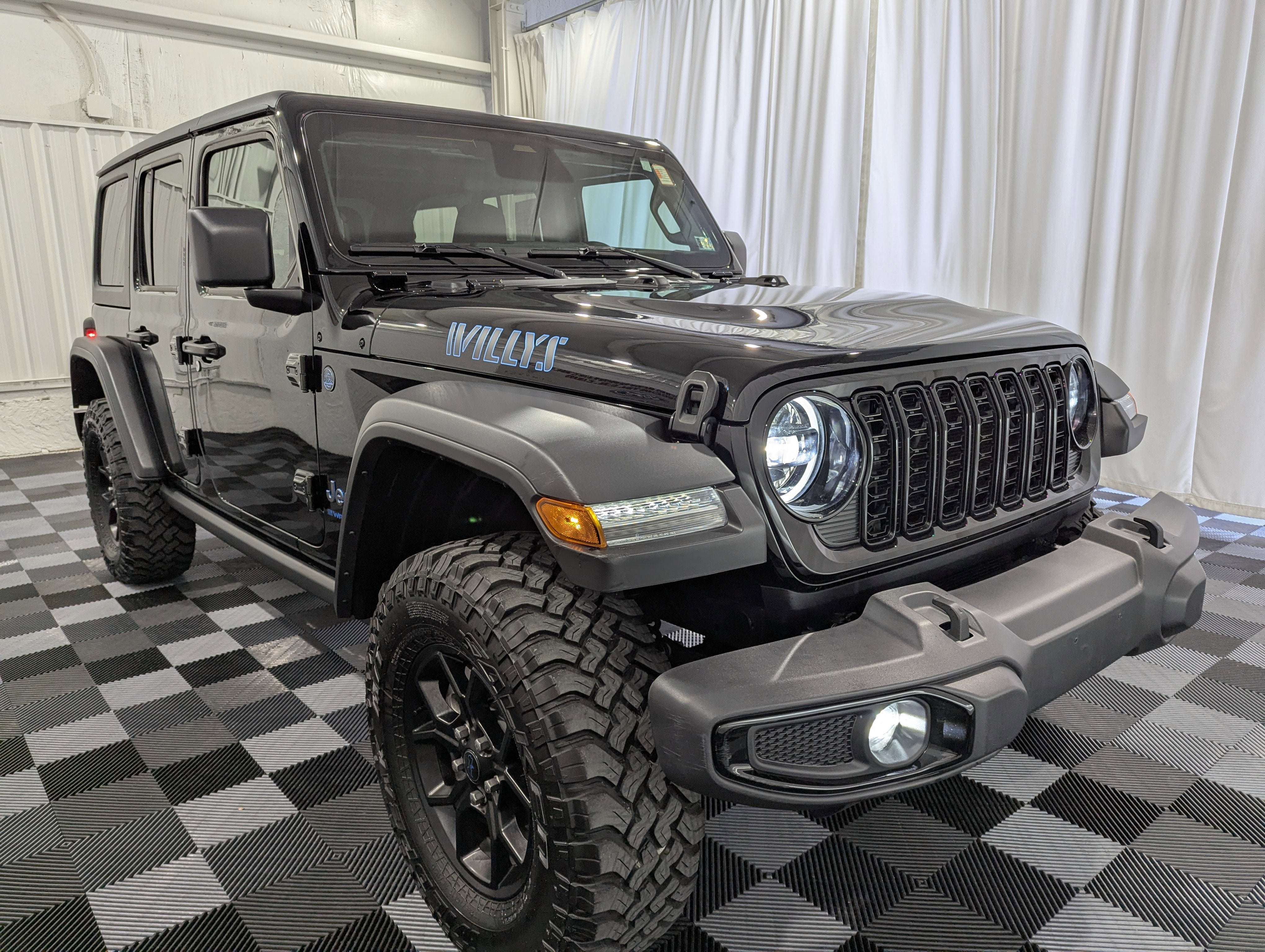 2025 Jeep Wrangler 4xe Willys 4xe
