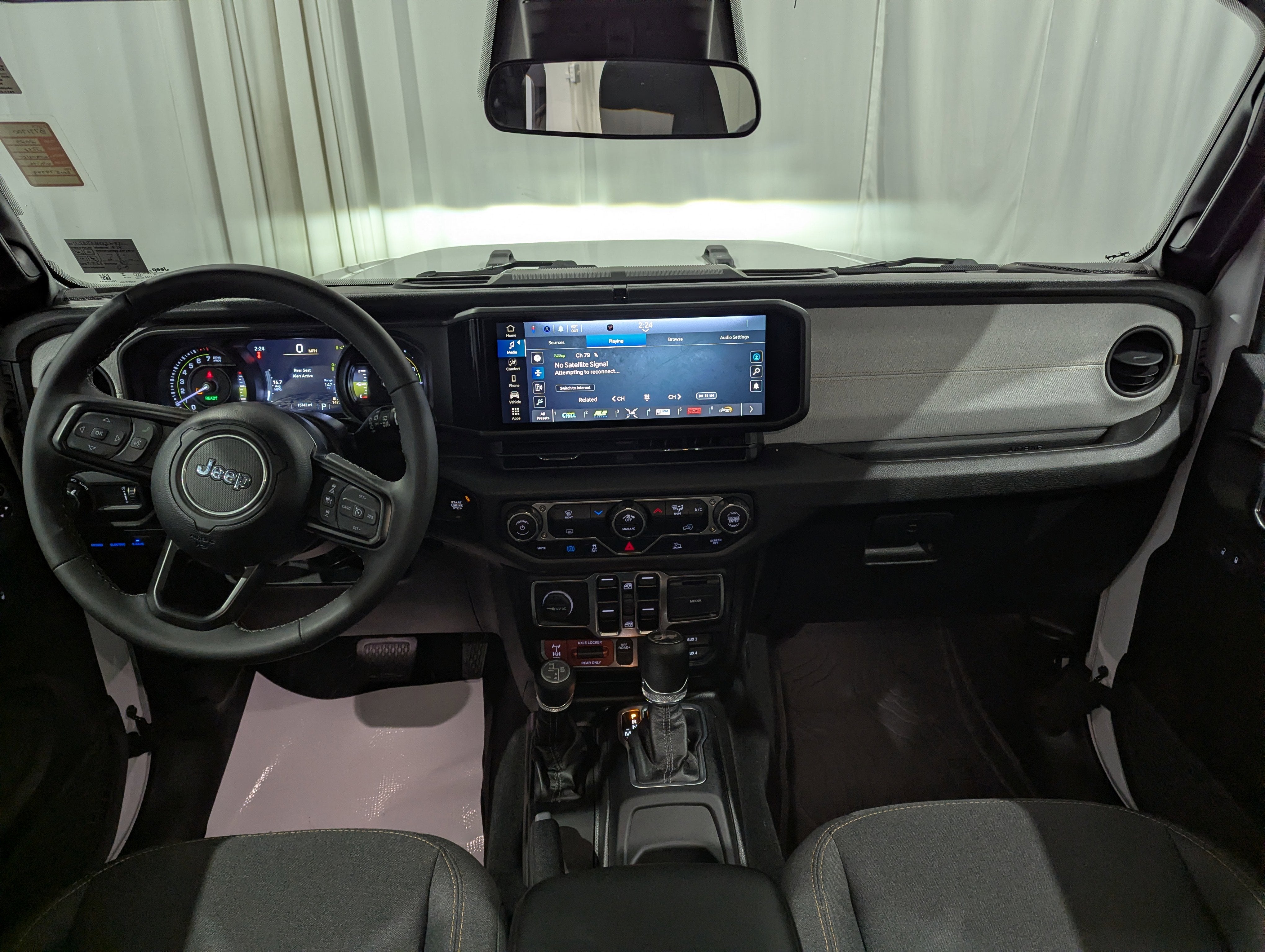 2025 Jeep Wrangler 4xe Willys 4xe