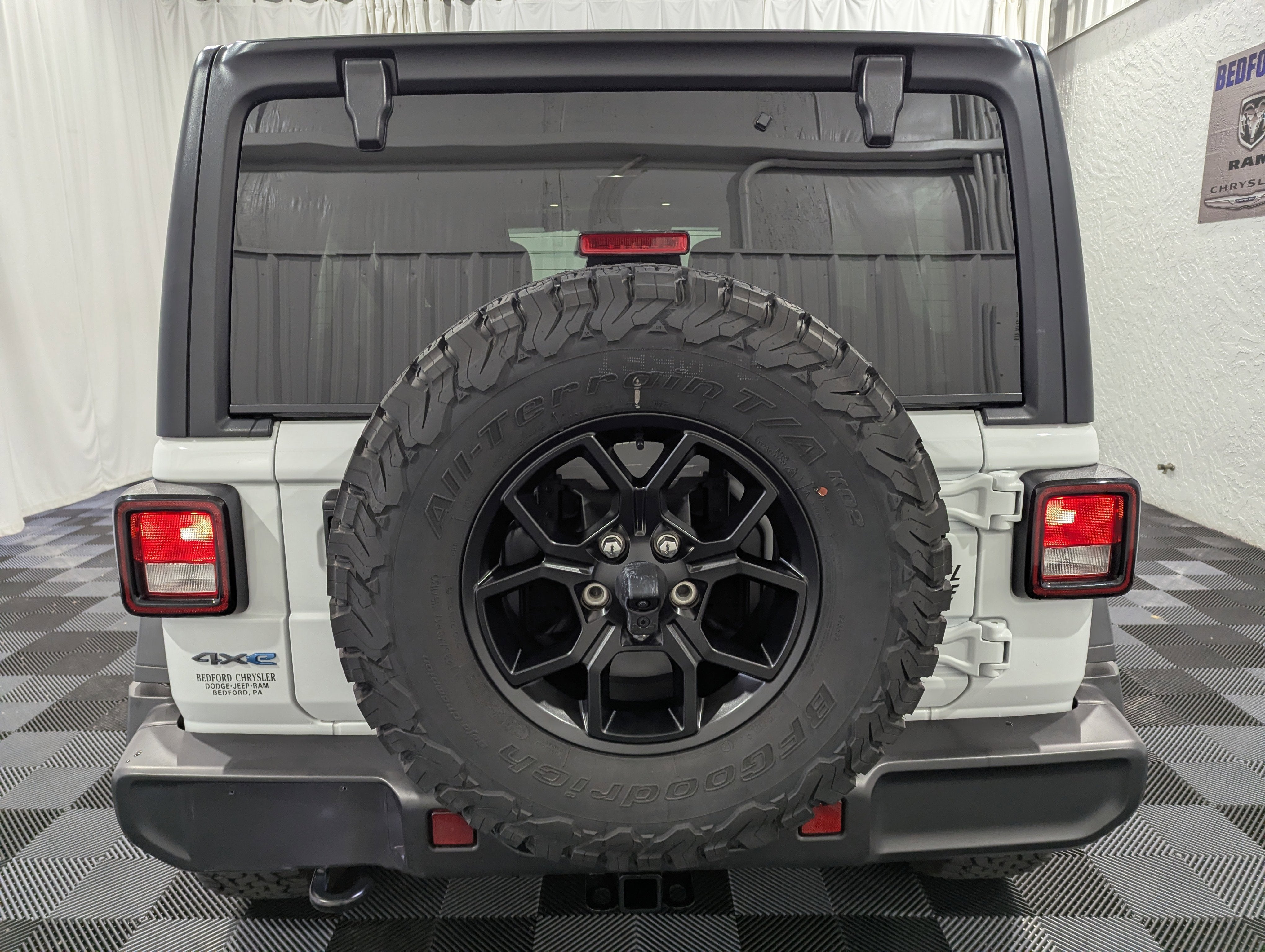2025 Jeep Wrangler 4xe Willys 4xe