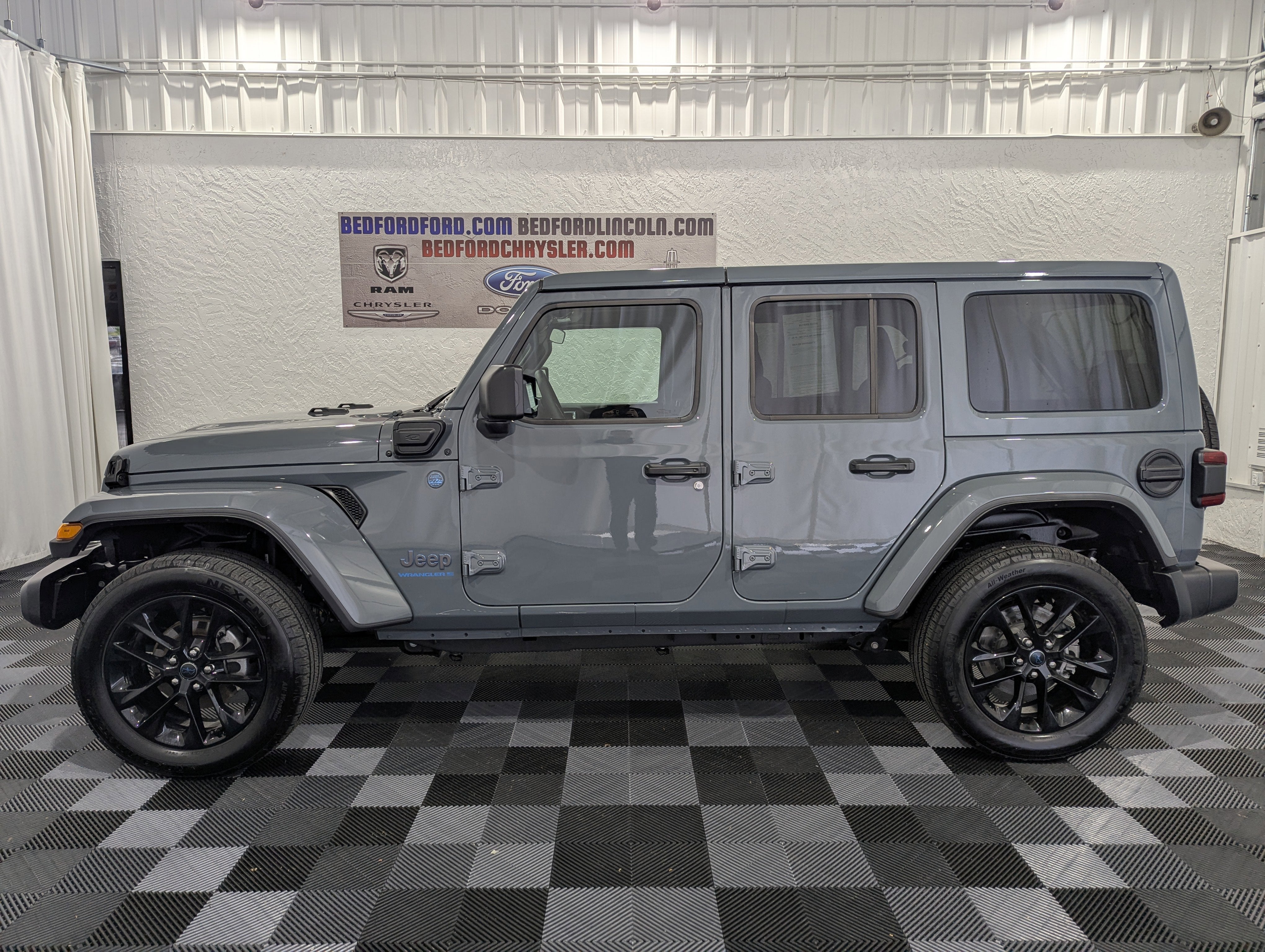 2025 Jeep Wrangler 4xe Sahara 4xe