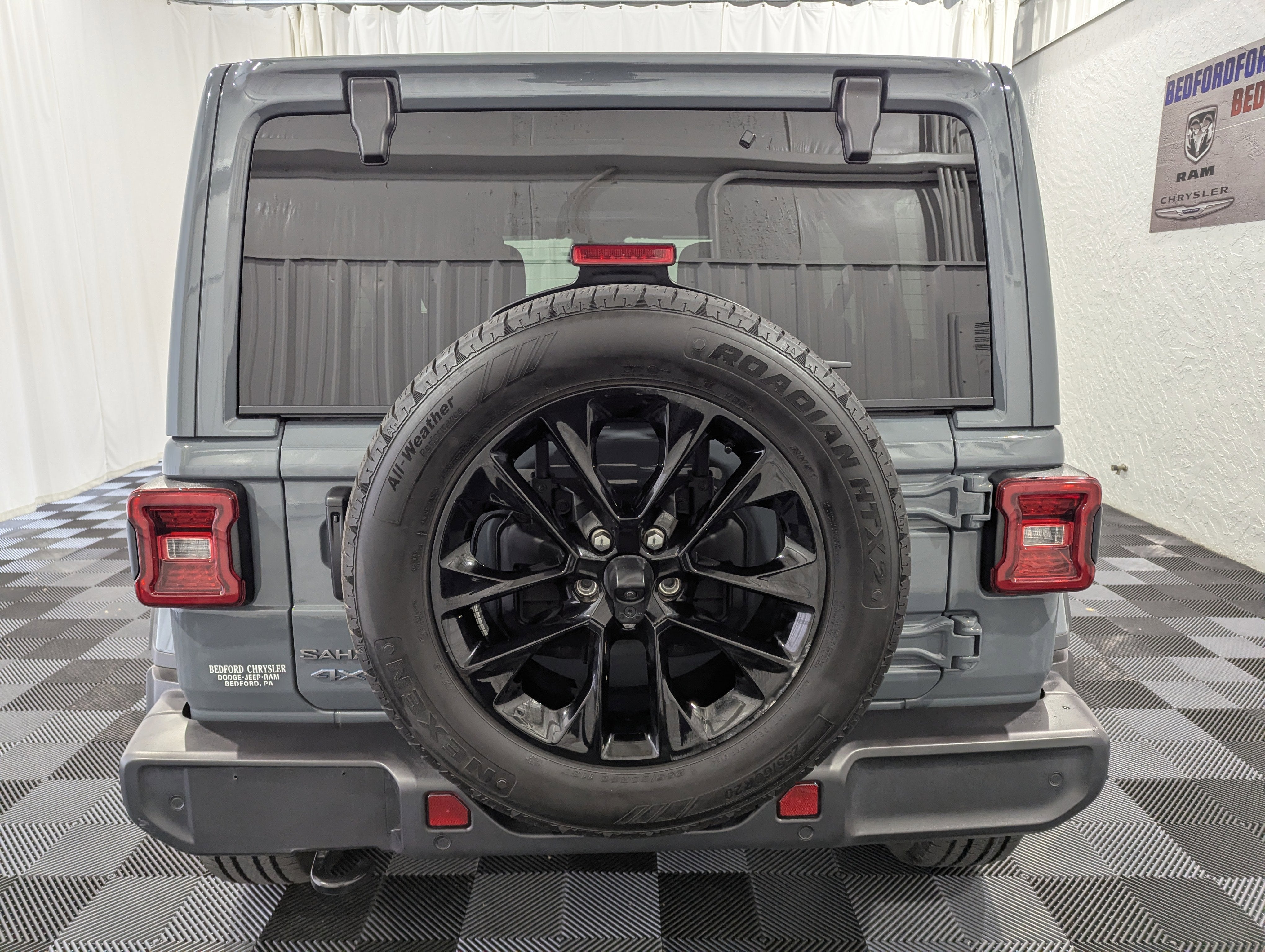 2025 Jeep Wrangler 4xe Sahara 4xe
