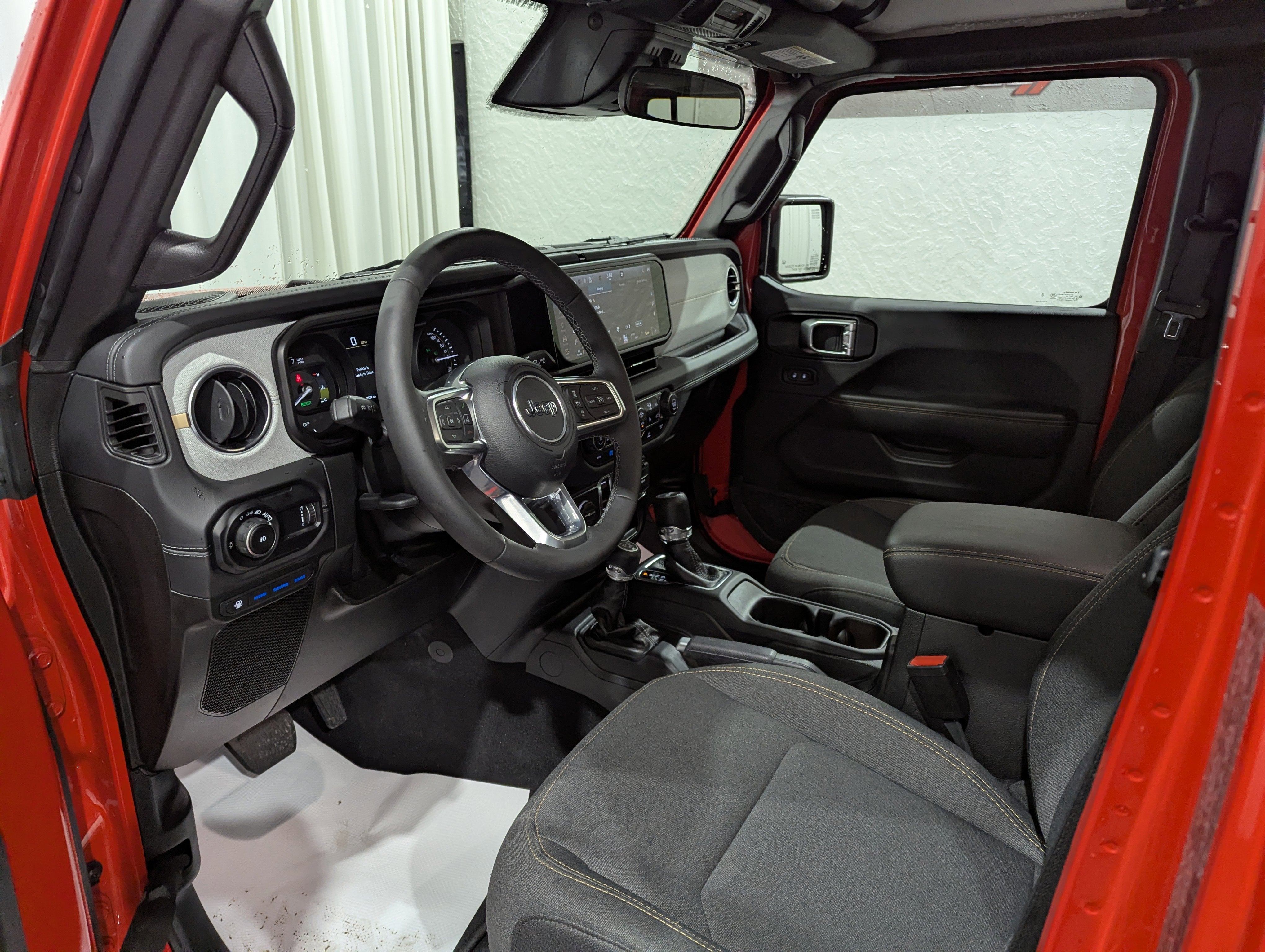 2025 Jeep Wrangler 4xe Sahara 4xe