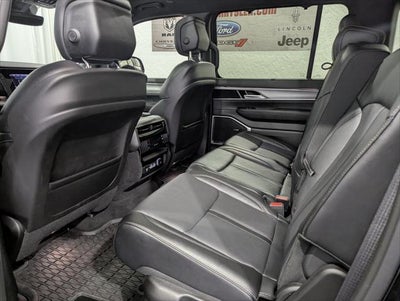 2024 Jeep Wagoneer Series II Carbide 4x4
