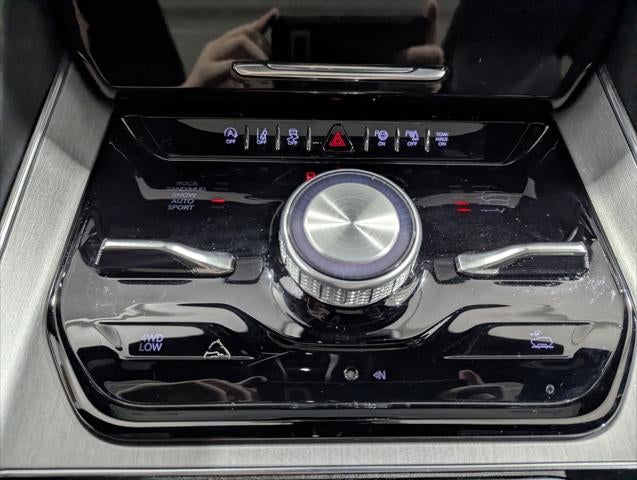 2024 Jeep Wagoneer Series II Carbide 4x4