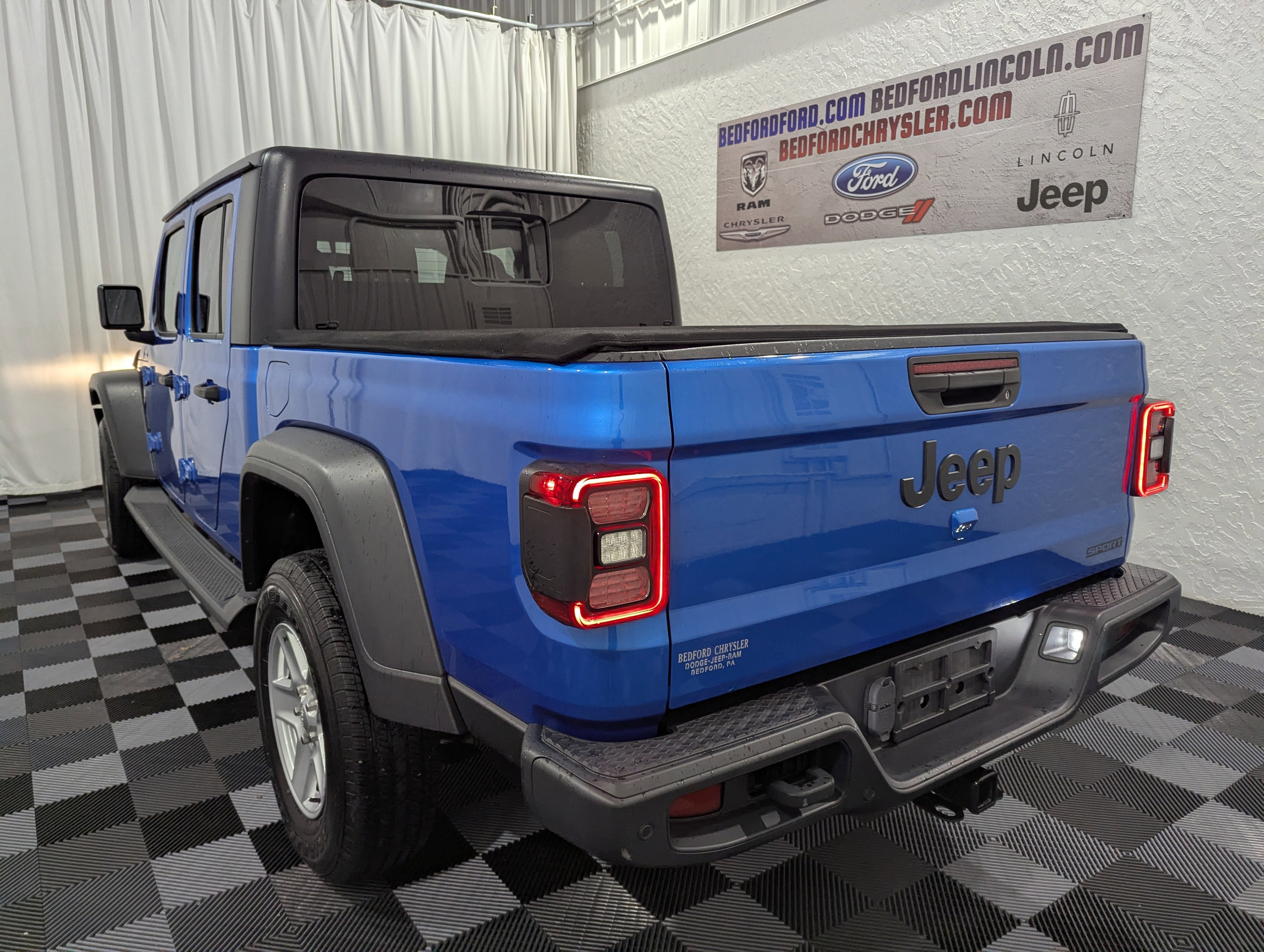 2020 Jeep Gladiator Sport S 4x4