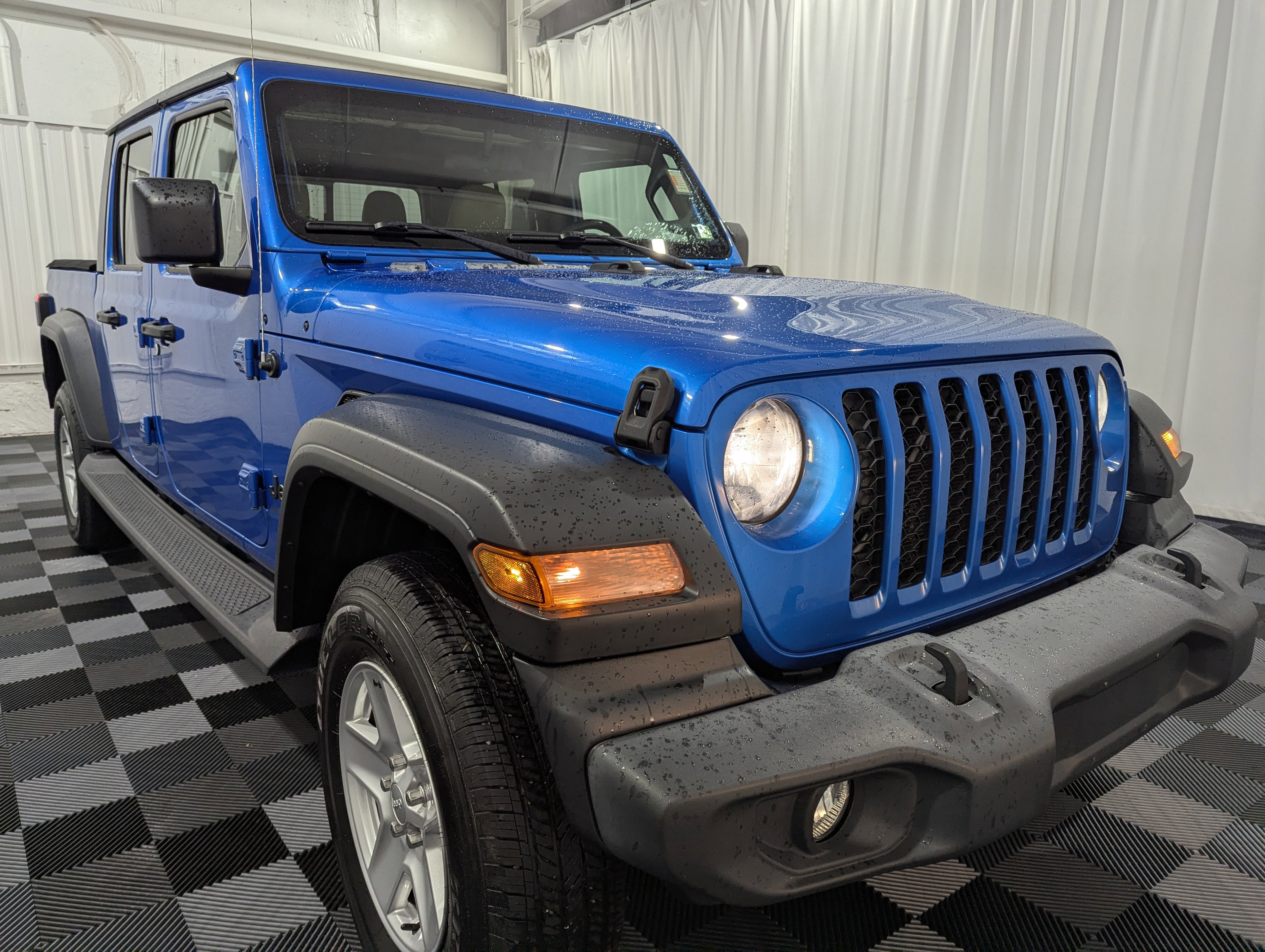 2020 Jeep Gladiator Sport S 4x4