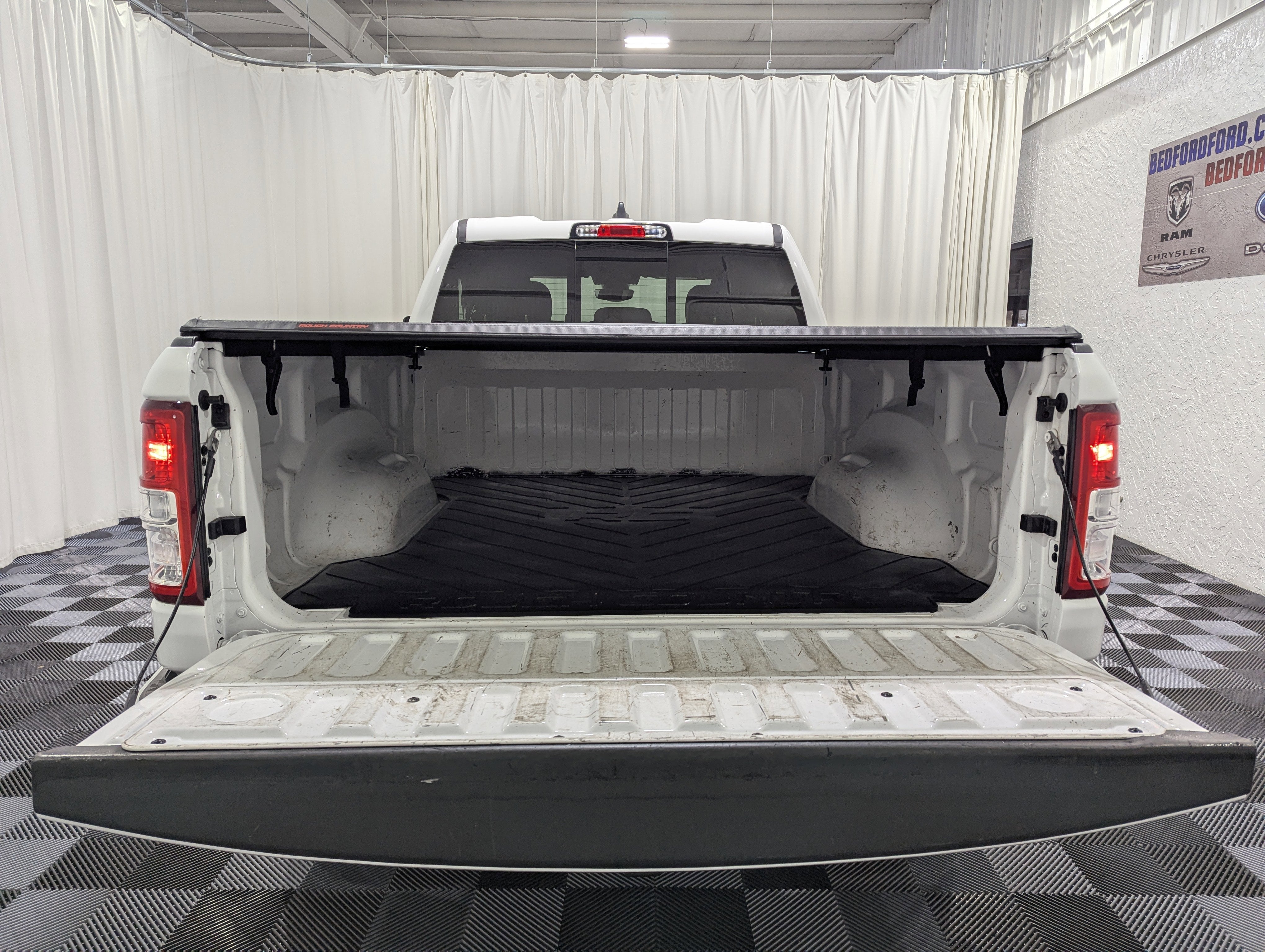 2021 RAM 1500 Big Horn Quad Cab 4x4 6'4' Box