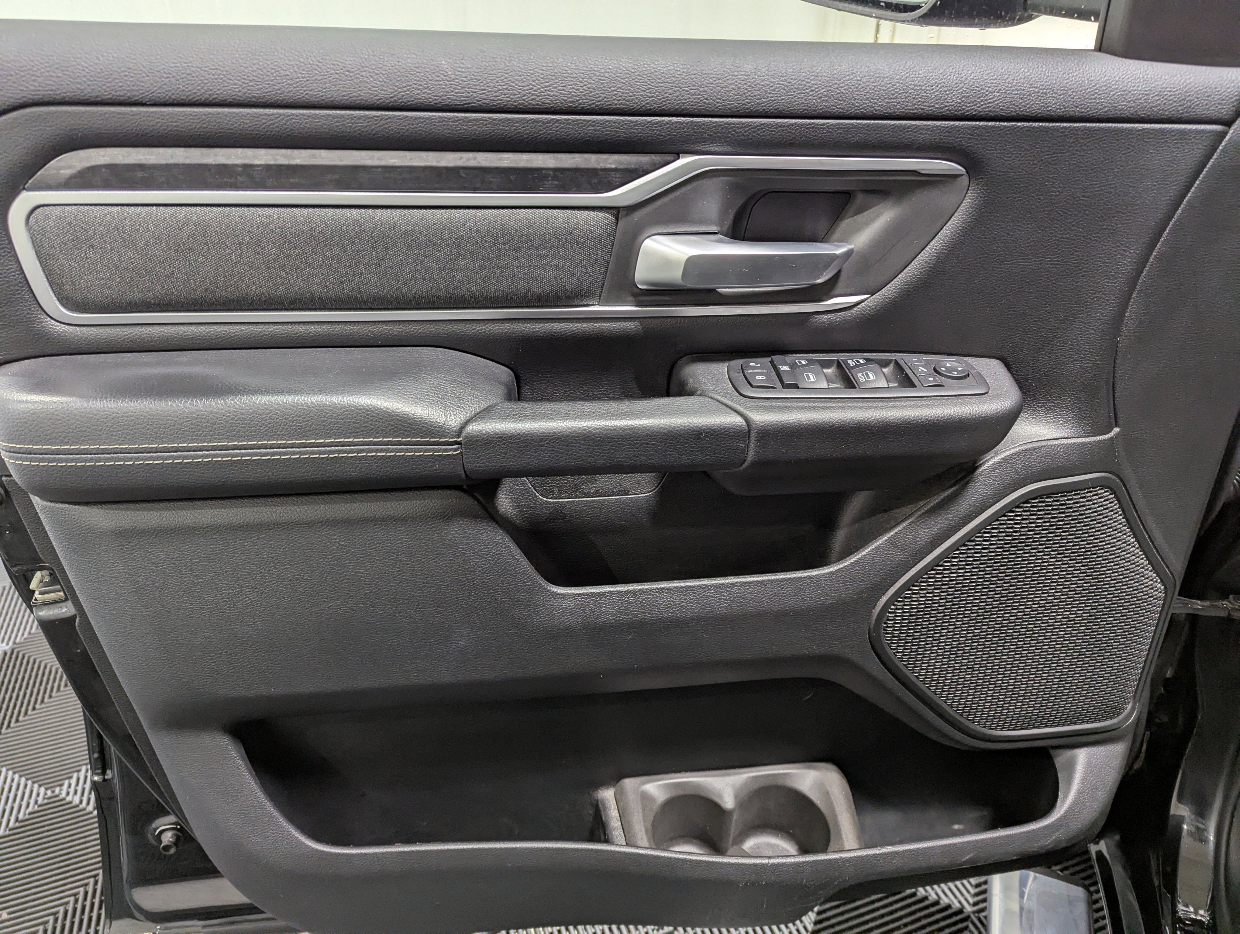 2019 RAM 1500 Big Horn/Lone Star Crew Cab 4x4 5'7' Box