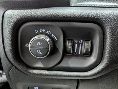 2019 RAM 1500 Big Horn/Lone Star Crew Cab 4x4 5'7' Box