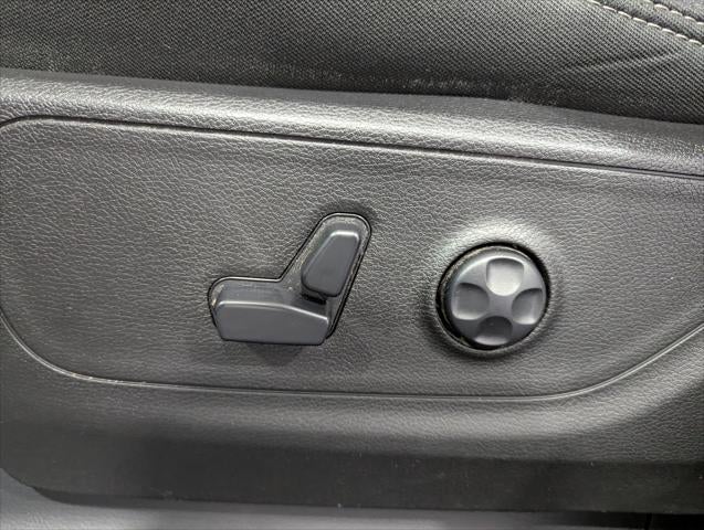 2019 RAM 1500 Big Horn/Lone Star Crew Cab 4x4 5'7' Box