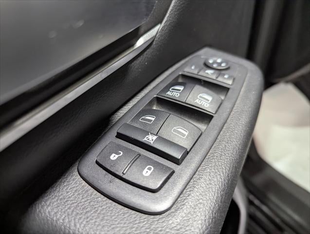 2019 RAM 1500 Big Horn/Lone Star Crew Cab 4x4 5'7' Box