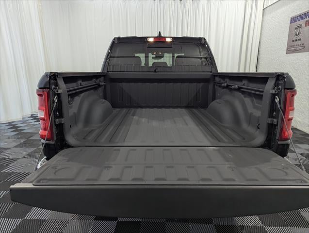 2025 RAM 1500 Big Horn Crew Cab 4x4 5'7' Box