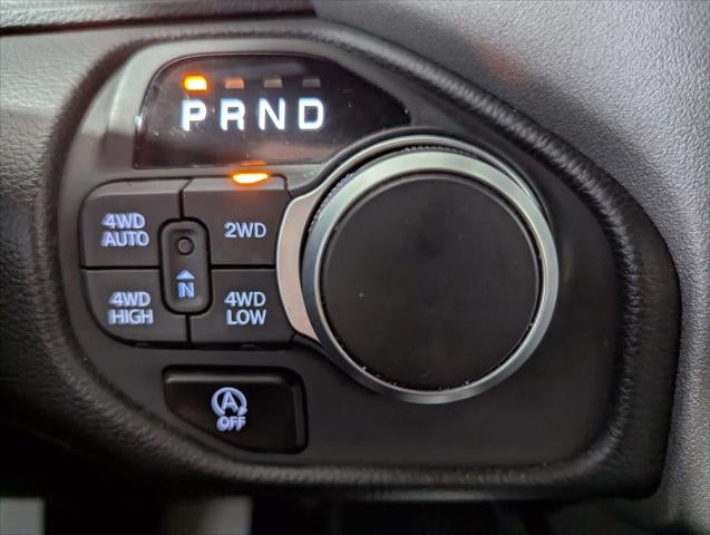 2025 RAM 1500 Big Horn Crew Cab 4x4 5'7' Box