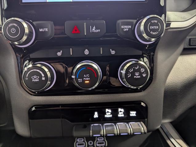 2025 RAM 1500 Big Horn Crew Cab 4x4 5'7' Box