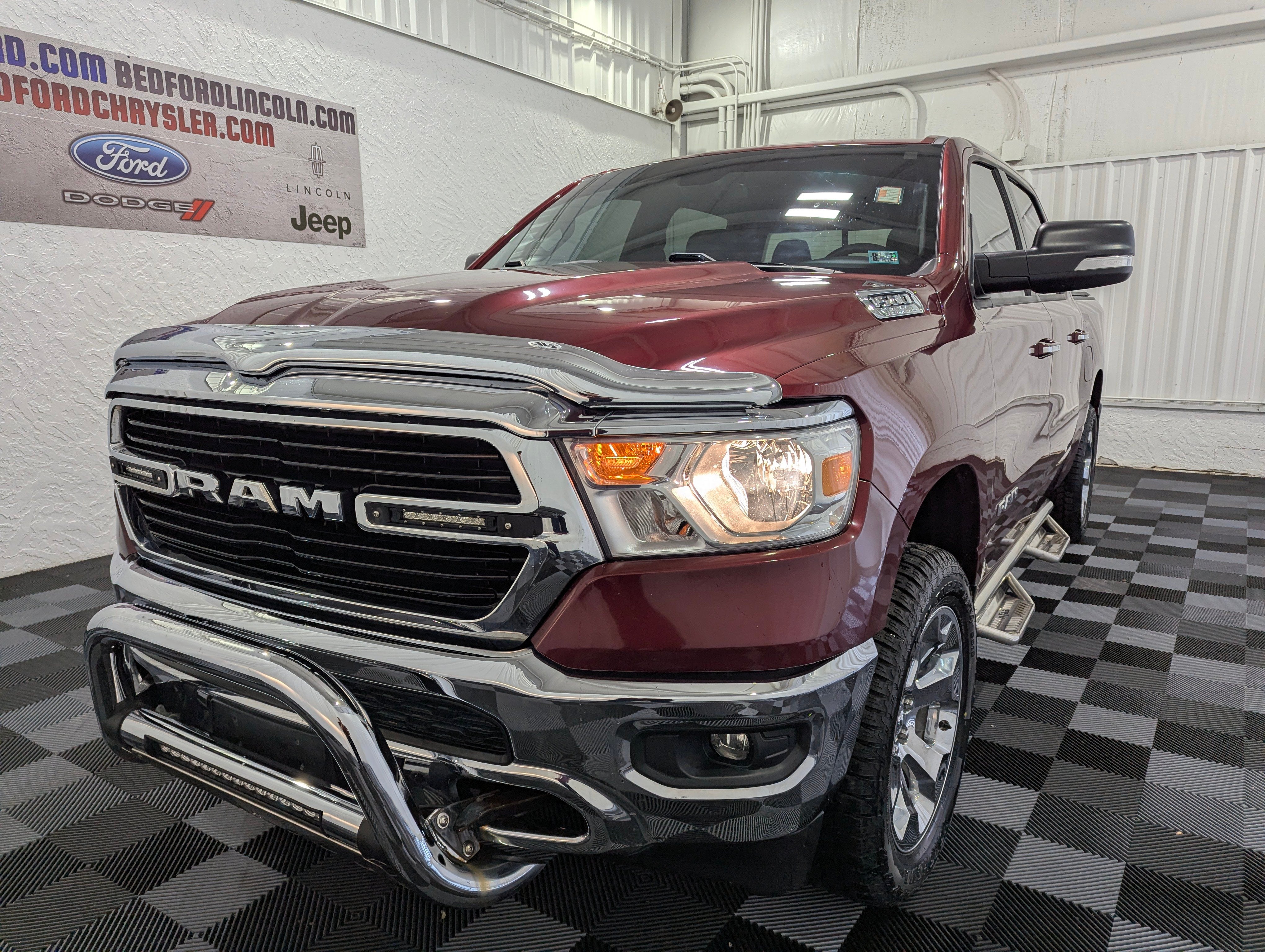 2020 RAM 1500 Big Horn Crew Cab 4x4 5'7' Box