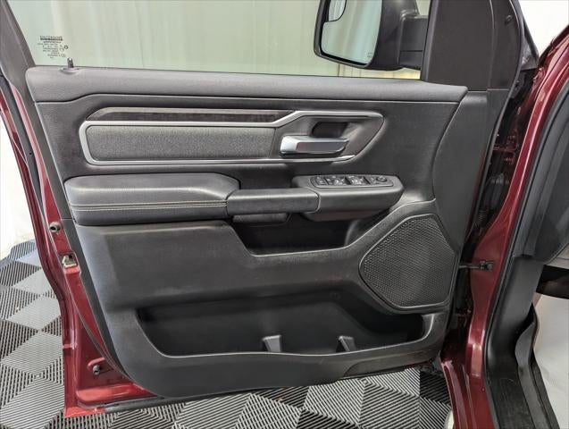 2020 RAM 1500 Big Horn Crew Cab 4x4 5'7' Box