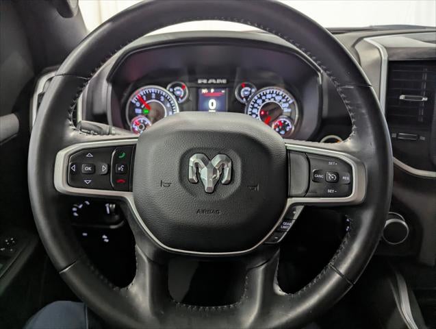 2020 RAM 1500 Big Horn Crew Cab 4x4 5'7' Box