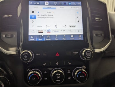 2022 RAM 1500 Big Horn Crew Cab 4x4 5'7' Box