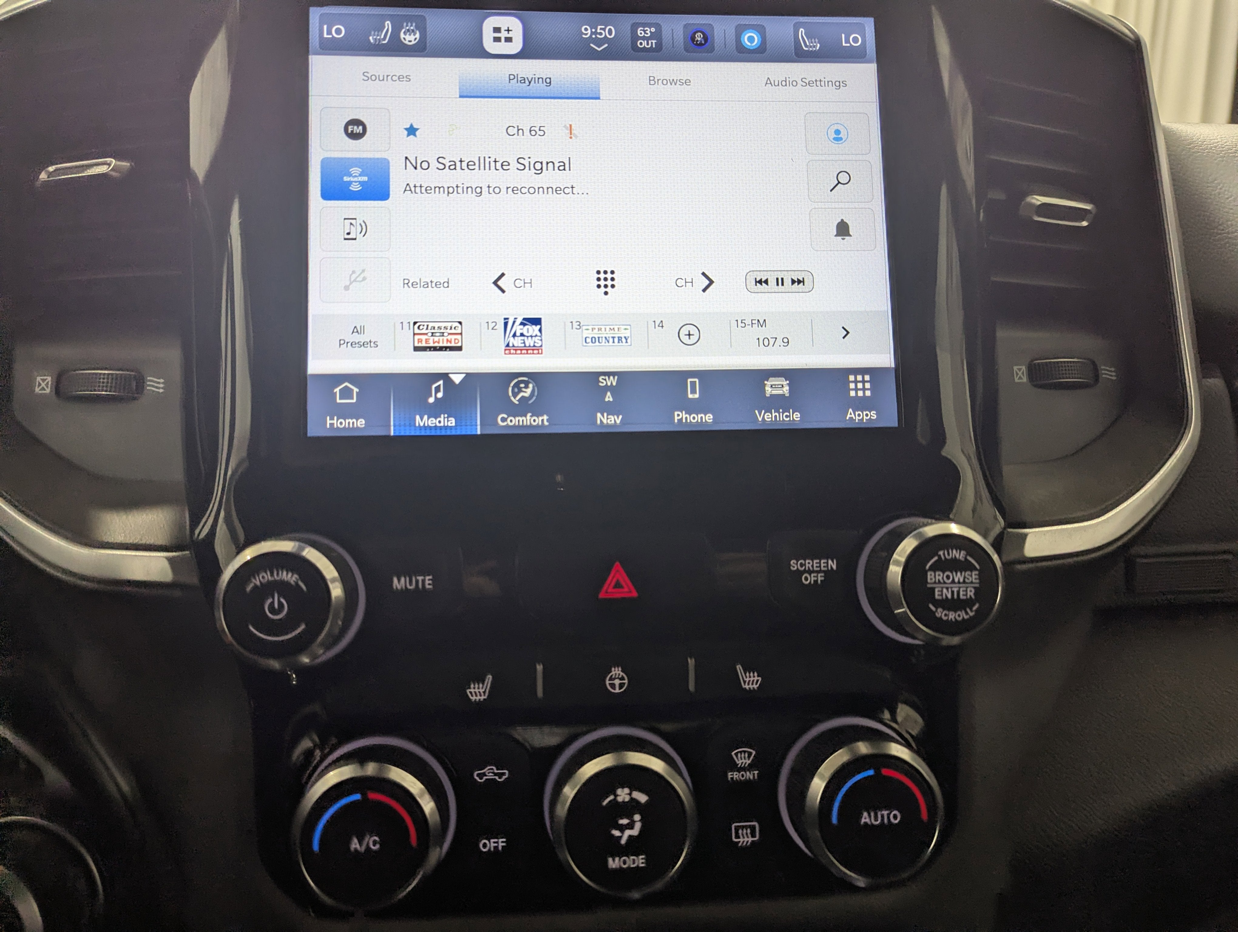 2022 RAM 1500 Big Horn Crew Cab 4x4 5'7' Box