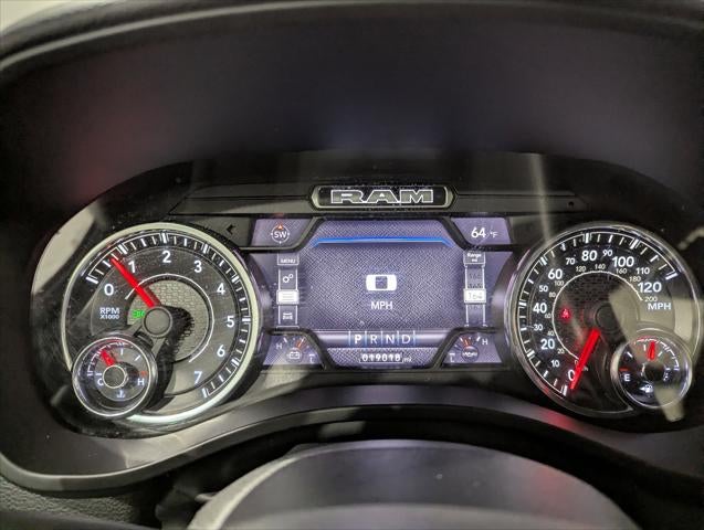 2022 RAM 1500 Big Horn Crew Cab 4x4 5'7' Box