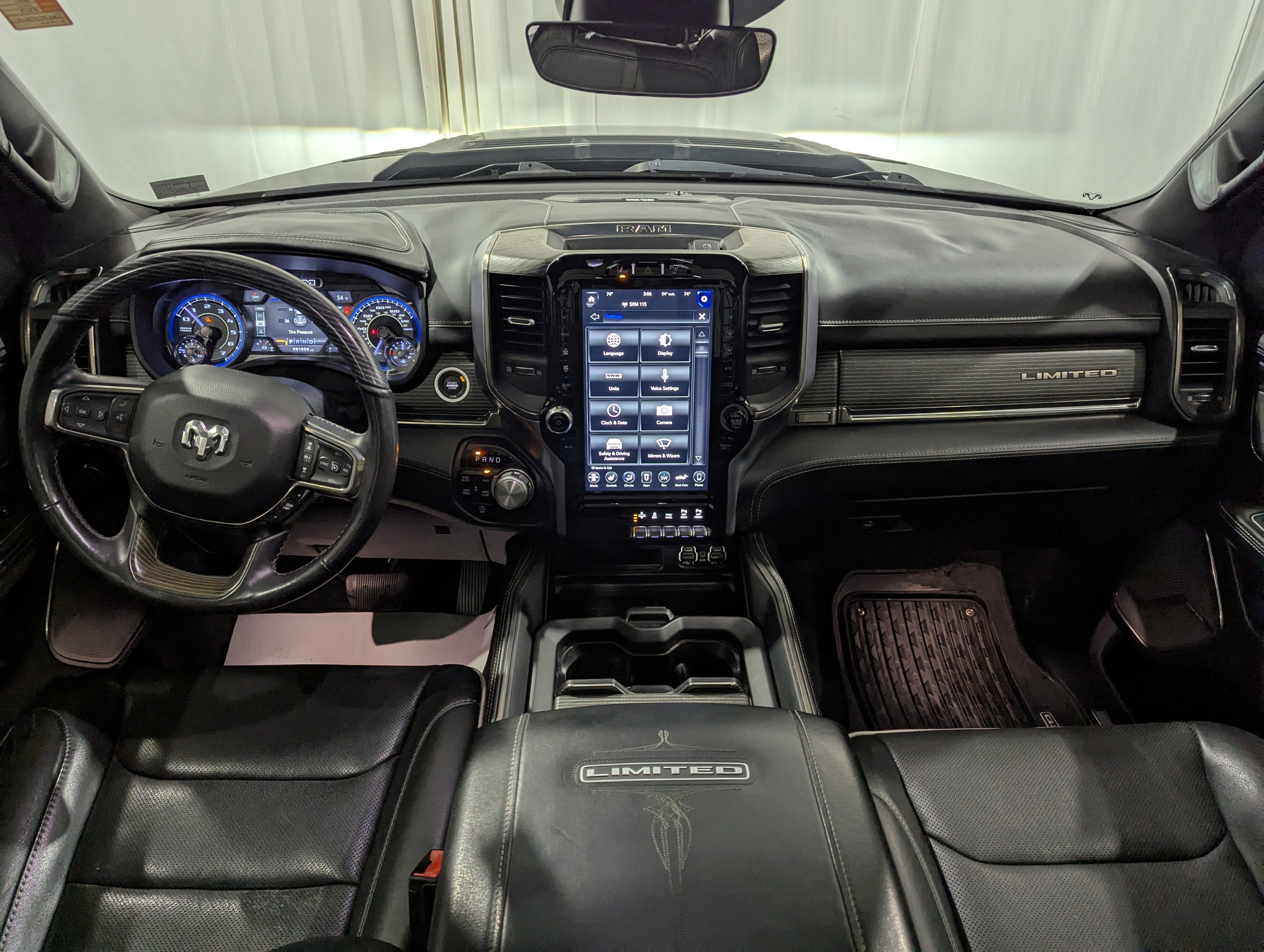 2020 RAM 1500 Limited Crew Cab 4x4 5'7' Box