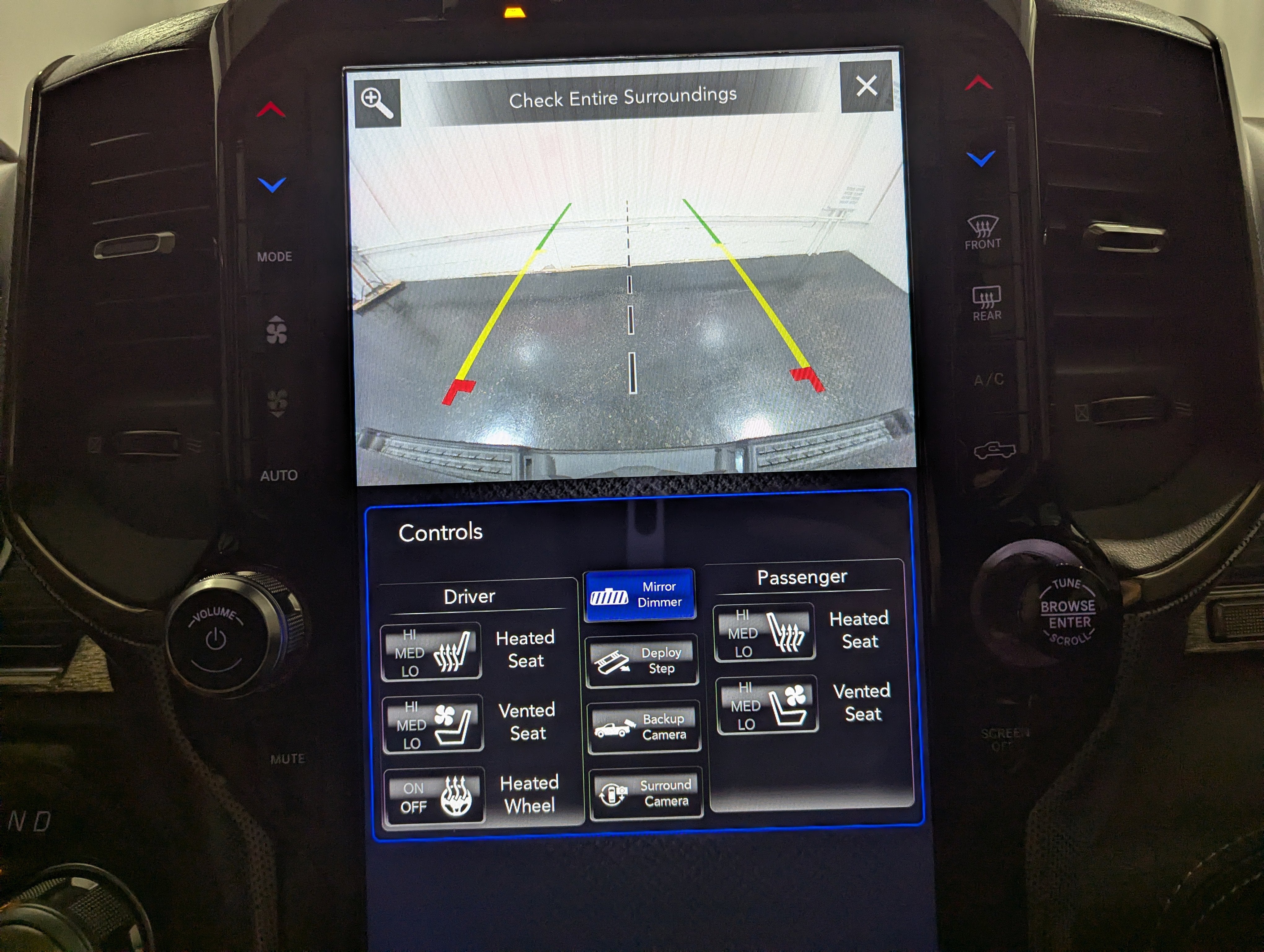 2020 RAM 1500 Limited Crew Cab 4x4 5'7' Box