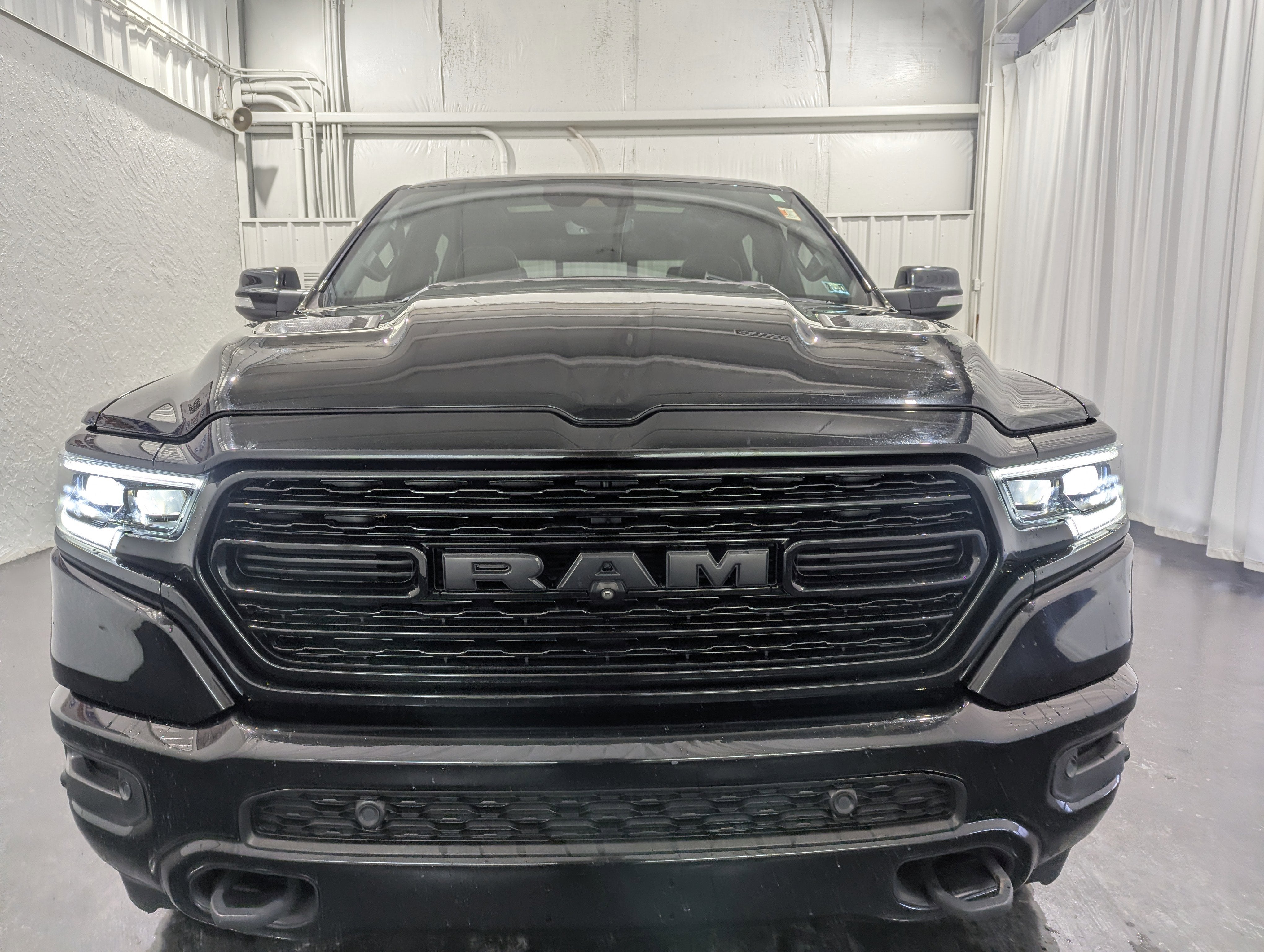 2020 RAM 1500 Limited Crew Cab 4x4 5'7' Box