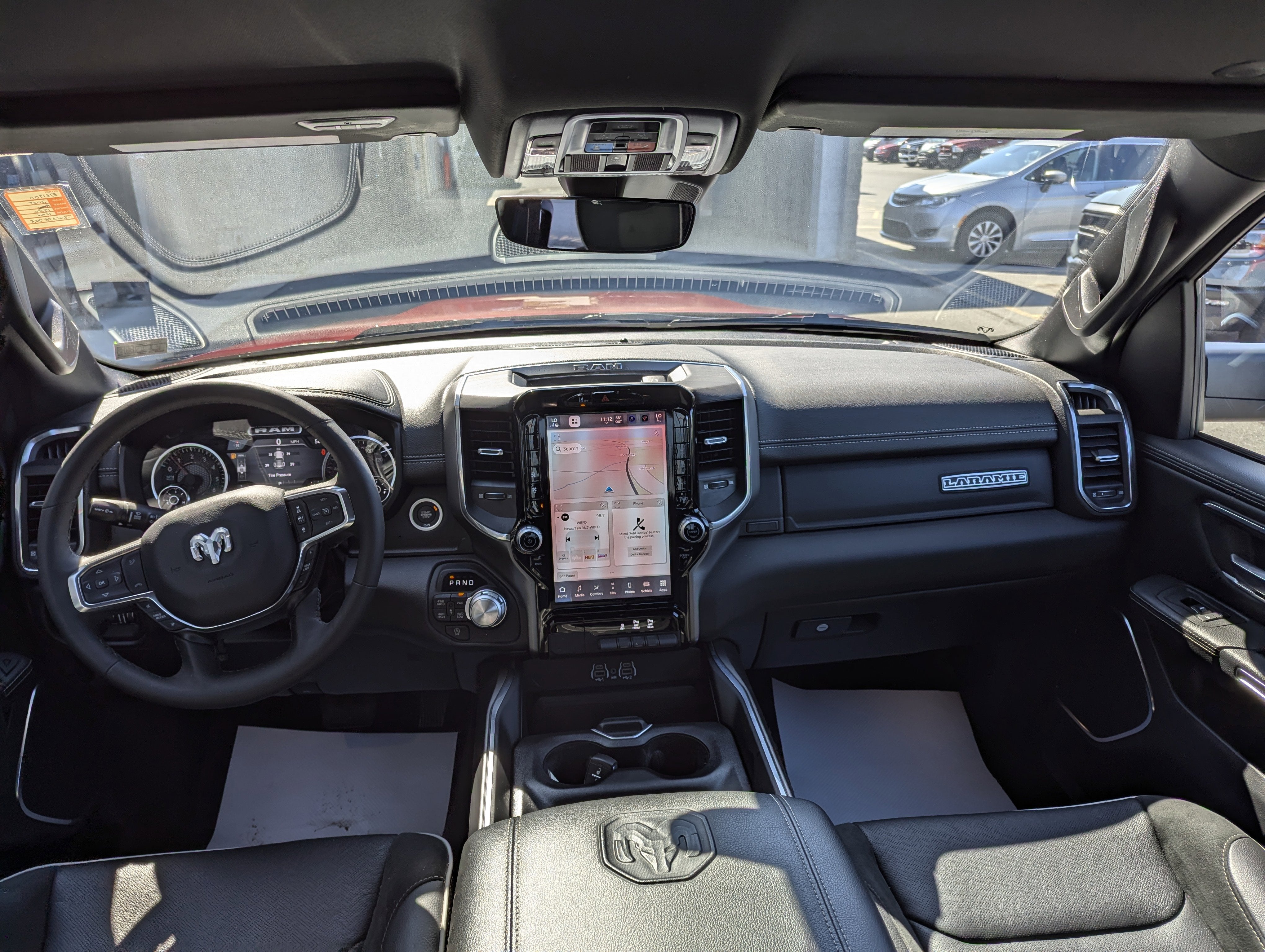 2025 RAM 1500 Laramie Crew Cab 4x4 5'7' Box