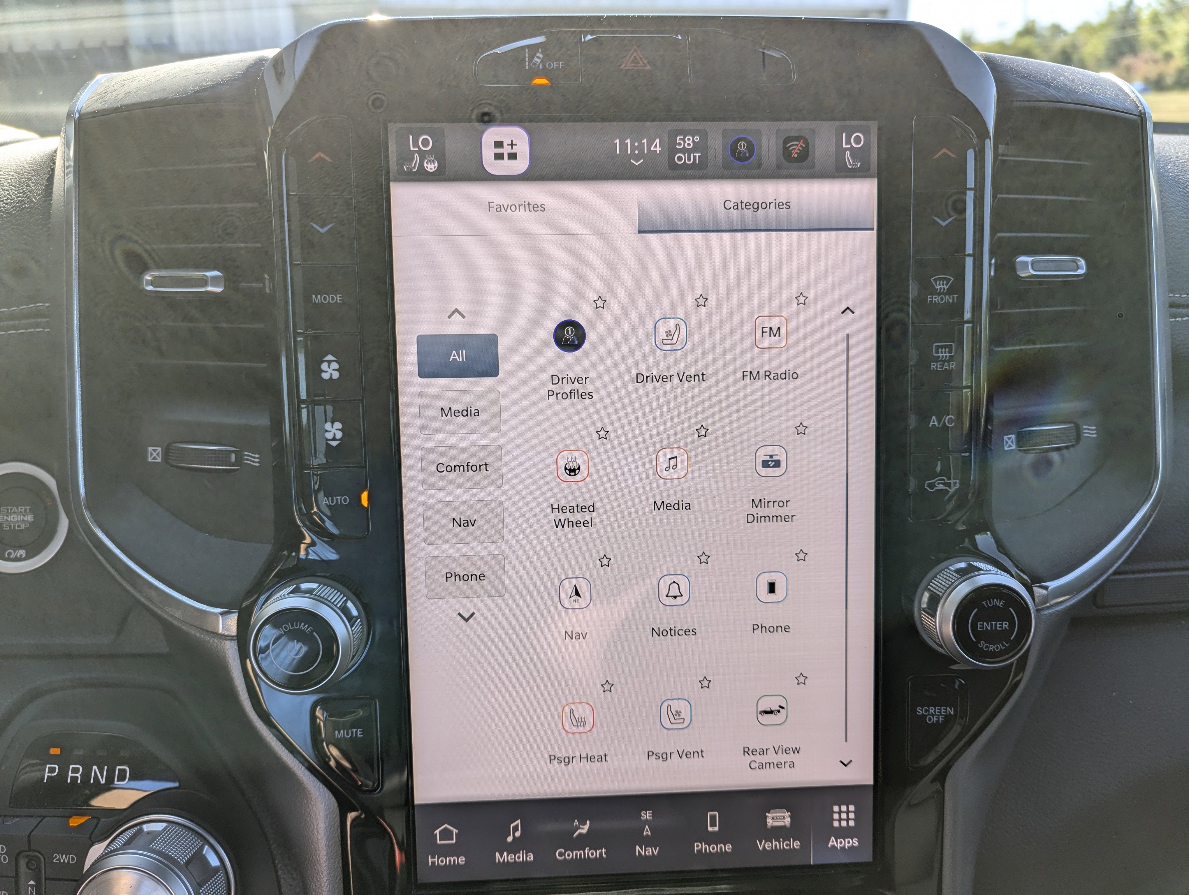 2025 RAM 1500 Laramie Crew Cab 4x4 5'7' Box