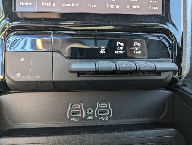 2025 RAM 1500 Laramie Crew Cab 4x4 5'7' Box