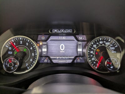 2021 RAM 1500 Laramie Crew Cab 4x4 5'7' Box