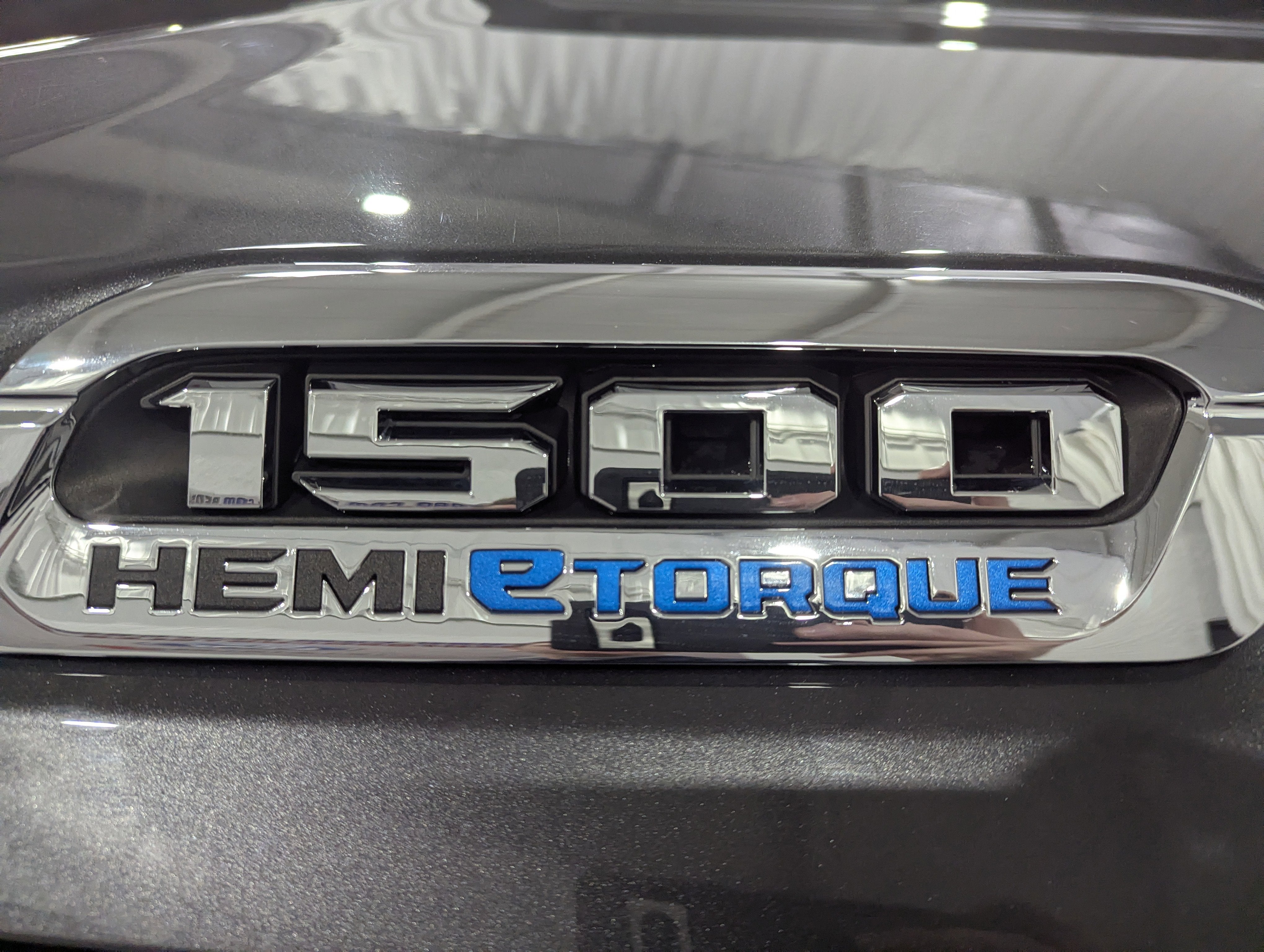 2021 RAM 1500 Laramie Crew Cab 4x4 5'7' Box