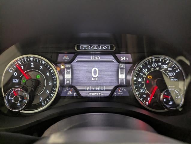 2021 RAM 1500 Laramie Crew Cab 4x4 5'7' Box