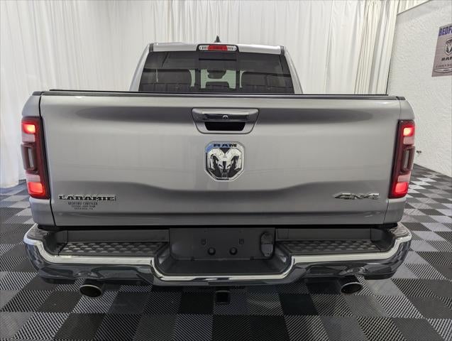 2022 RAM 1500 Laramie Crew Cab 4x4 5'7' Box