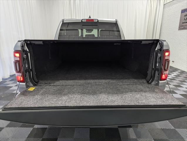 2022 RAM 1500 Laramie Crew Cab 4x4 5'7' Box