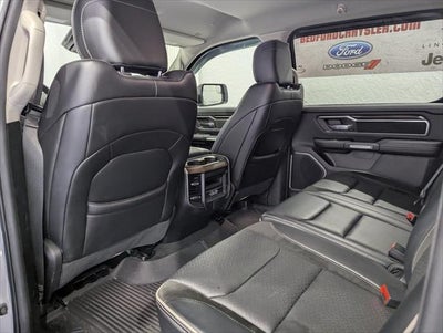 2022 RAM 1500 Laramie Crew Cab 4x4 5'7' Box