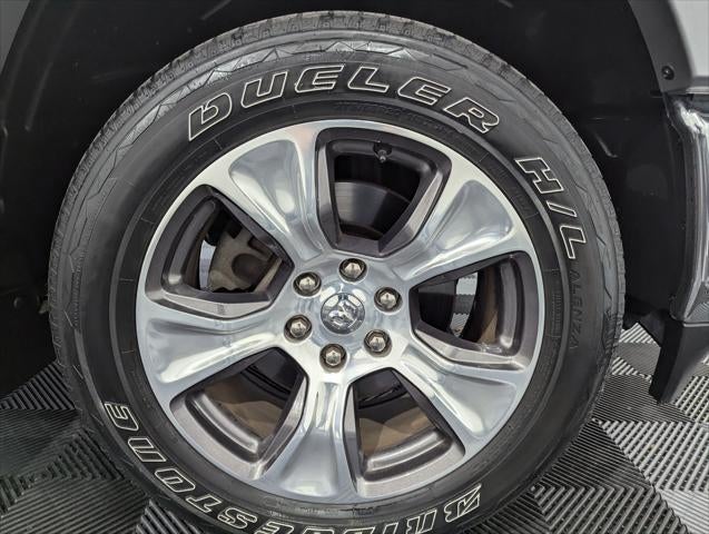 2022 RAM 1500 Laramie Crew Cab 4x4 5'7' Box