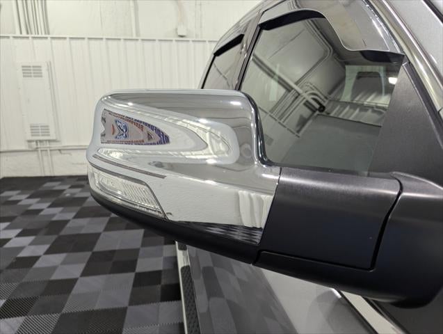 2022 RAM 1500 Laramie Crew Cab 4x4 5'7' Box