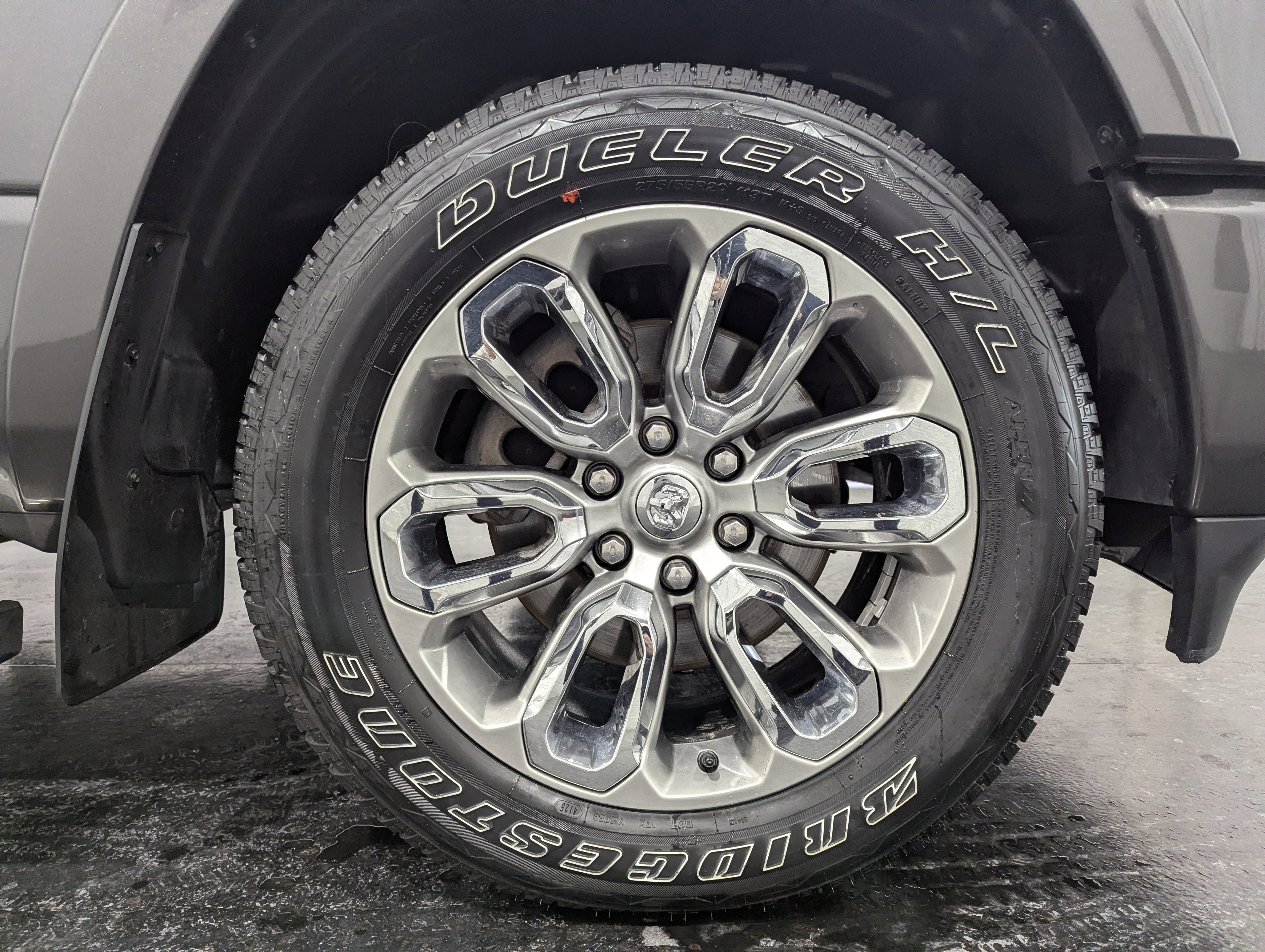 2021 RAM 1500 Laramie Crew Cab 4x4 5'7' Box