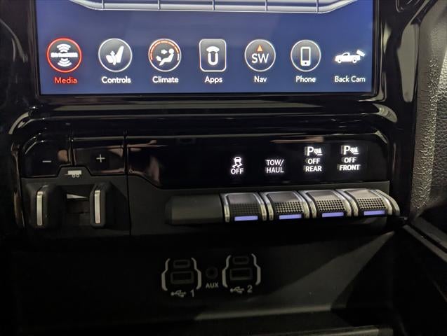 2021 RAM 1500 Laramie Crew Cab 4x4 5'7' Box