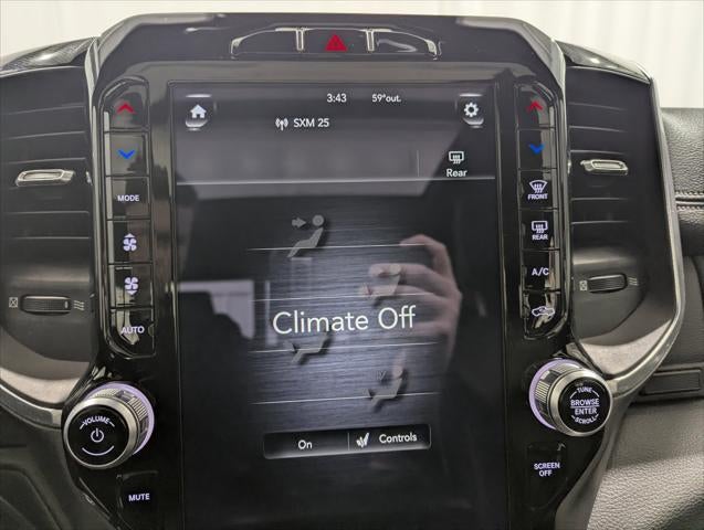 2021 RAM 1500 Laramie Crew Cab 4x4 5'7' Box