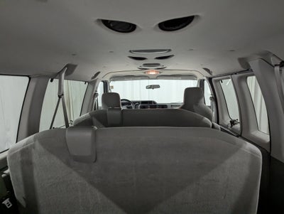 2010 Ford E-350 Super Duty XL