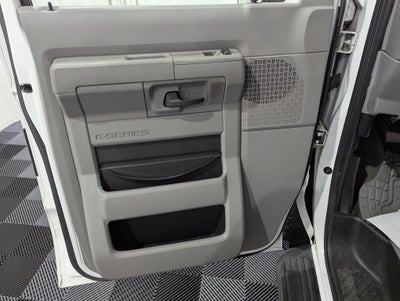 2010 Ford E-350 Super Duty XL