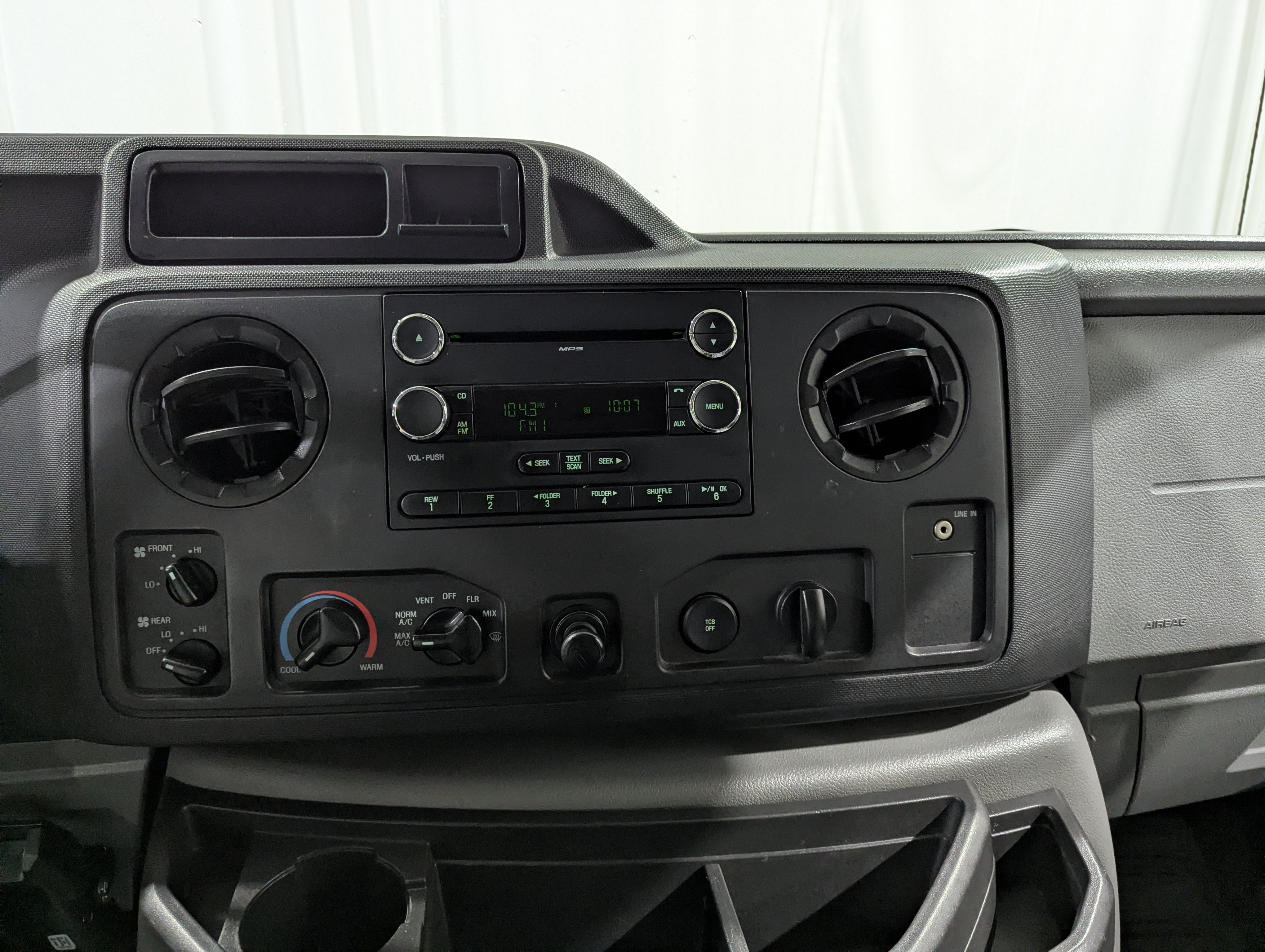 2010 Ford E-350 Super Duty XL