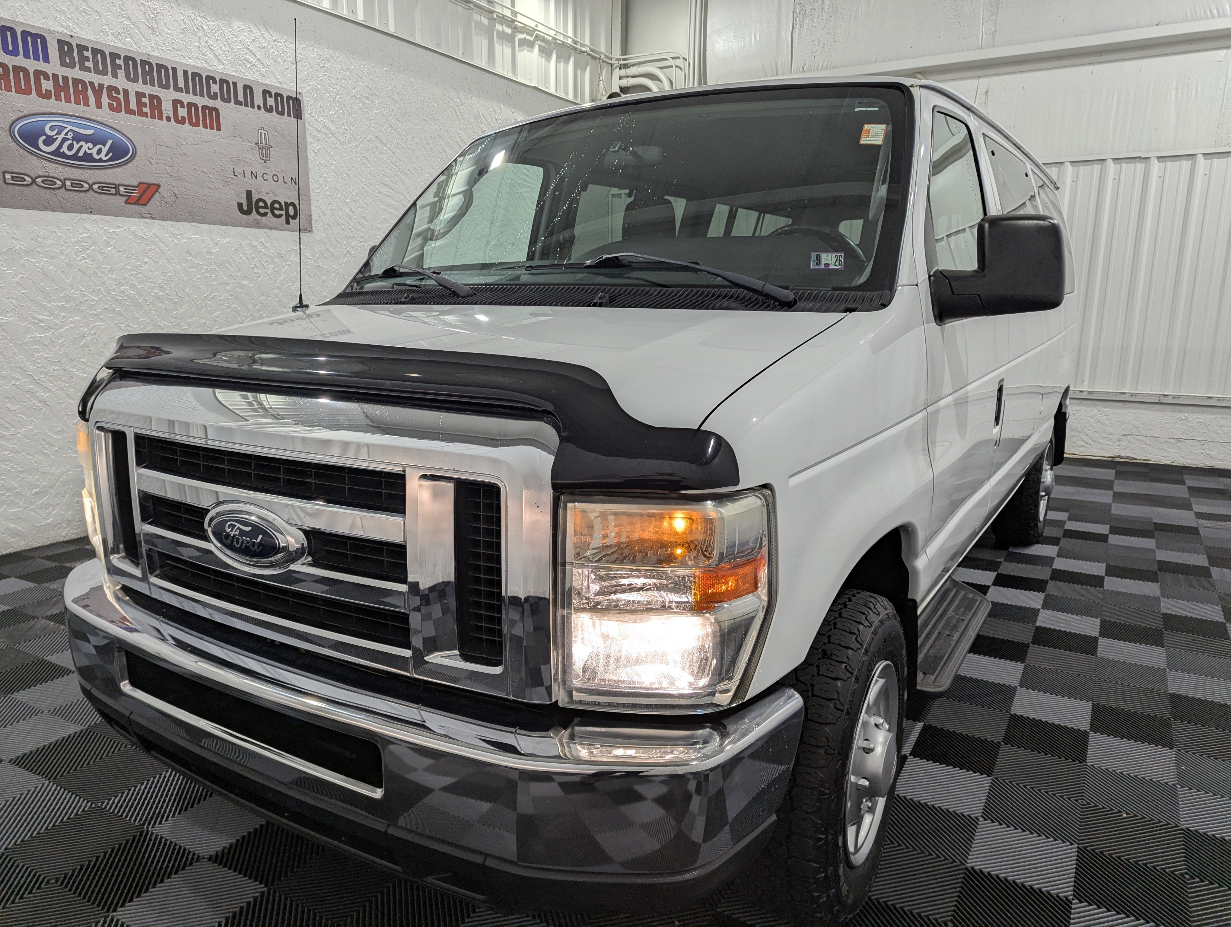 2010 Ford E-350 Super Duty XL