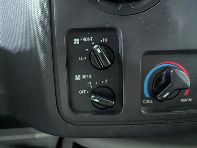 2010 Ford E-350 Super Duty XL
