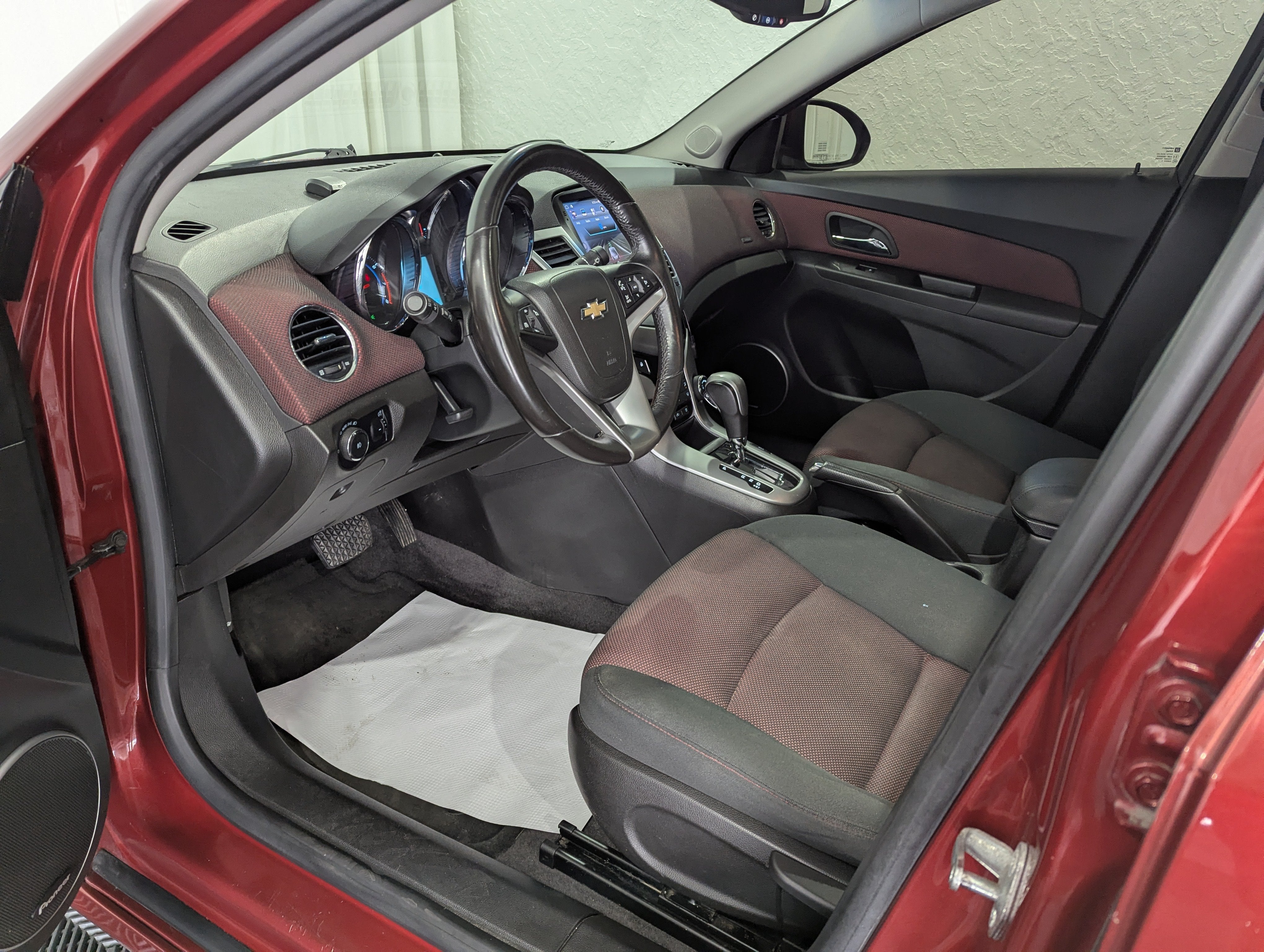 2012 Chevrolet Cruze 1LT