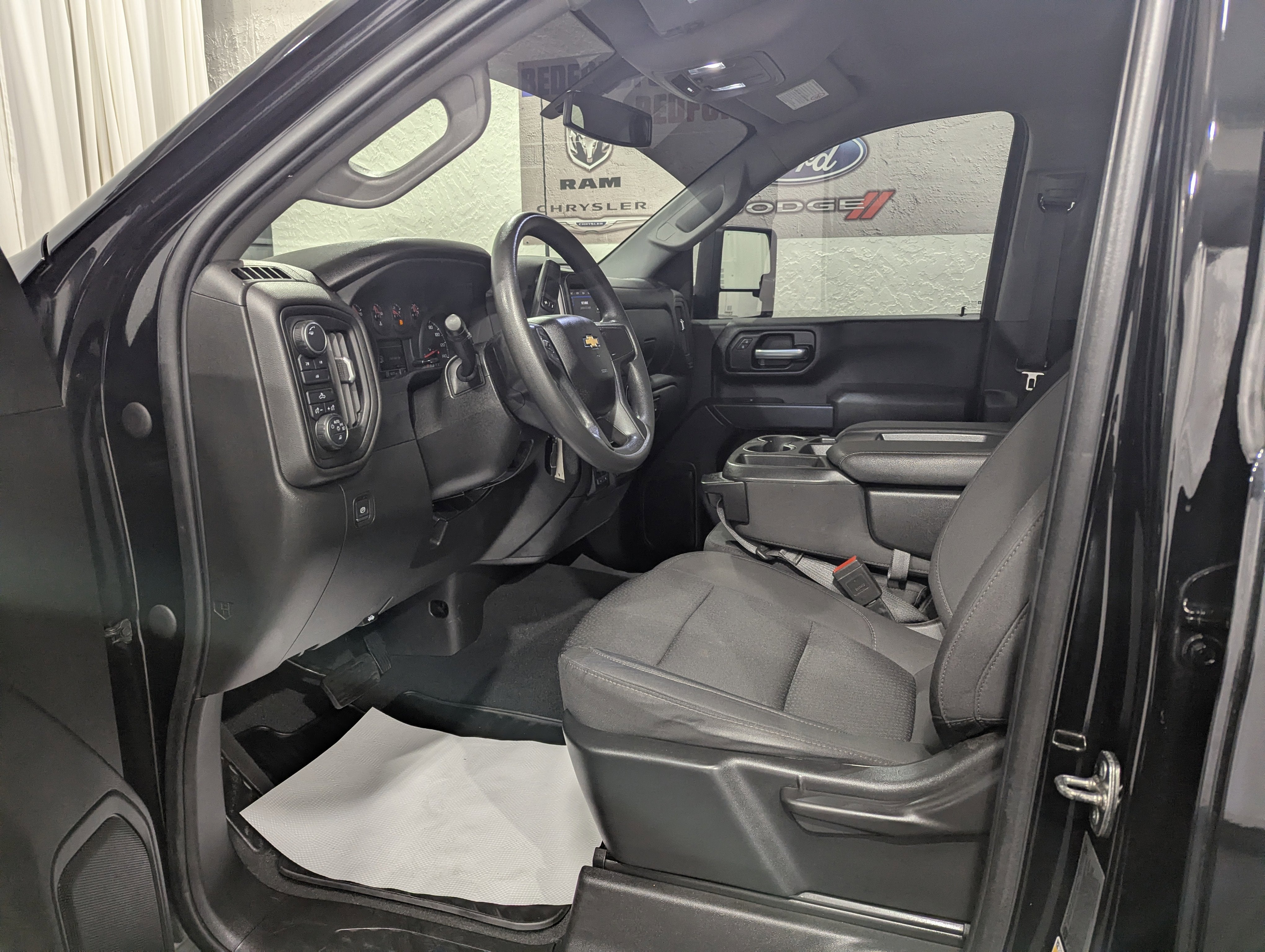 2023 Chevrolet Silverado 2500HD 4WD Crew Cab Standard Bed Custom