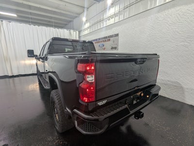 2023 Chevrolet Silverado 2500HD 4WD Crew Cab Standard Bed Custom